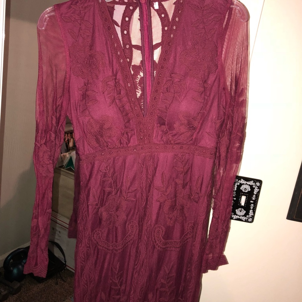 Burgundy long sleeve dress